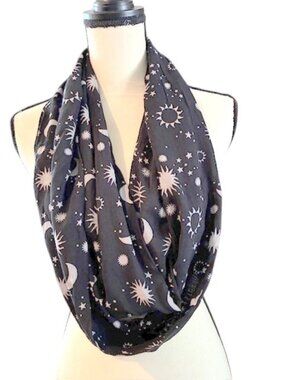 No Boundries Black Celestial Figure 8 Loop Scarf